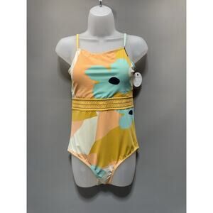 NWT DownEast Campobello Island One Piece Swimsuit M Beachy Bloom Floral Modest